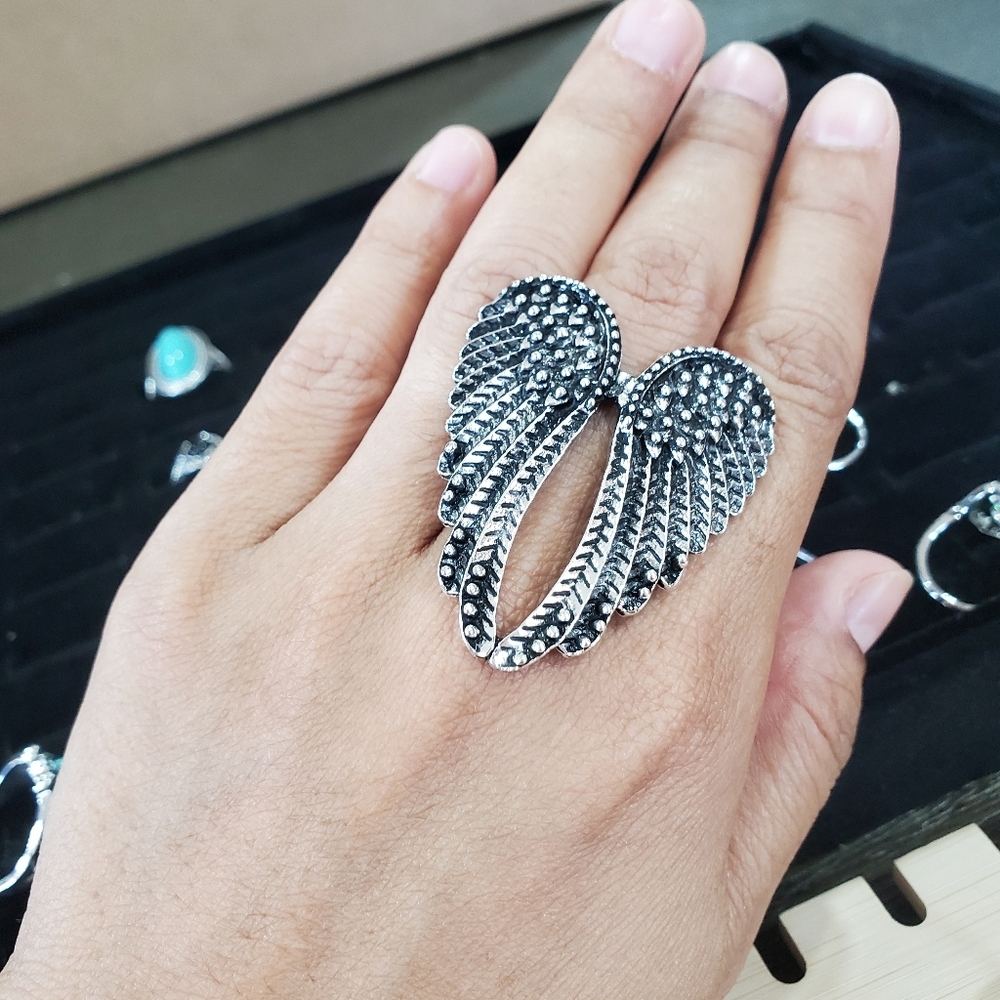 24 Mixed Style Rings - Picture 8 of 11